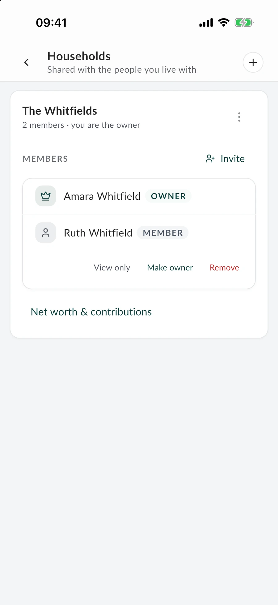 A household in the MintValt app with its two members and their roles, one of whom can be made view only.